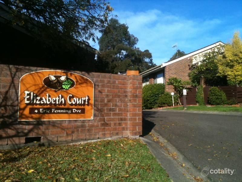 2/4 Eric Fenning Dr, Surf Beach, NSW 2536