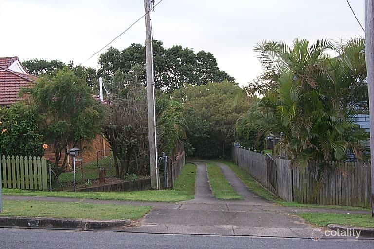 98 Perth St, Camp Hill, QLD 4152