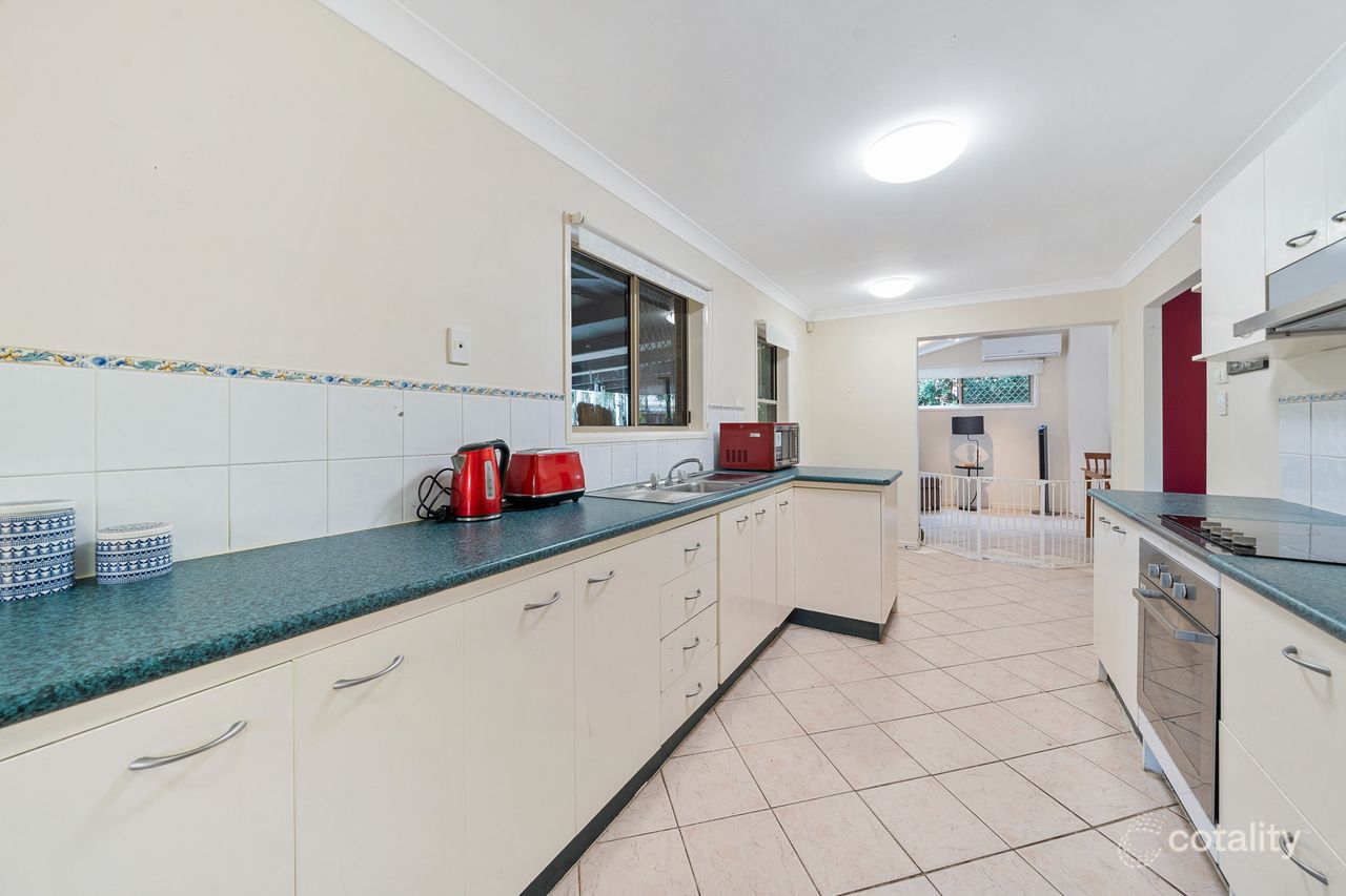 6 Warren Ct, Loganlea, QLD 4131