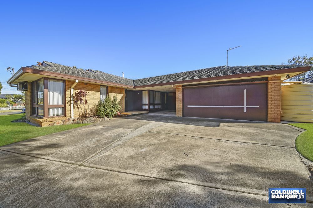 4 Templeton Cres, Moorebank, NSW 2170
