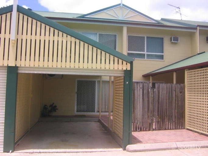 7/3-5 Tenni St, Redlynch, QLD 4870