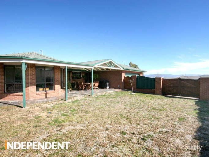 13 Traeger St, Dunlop, ACT 2615