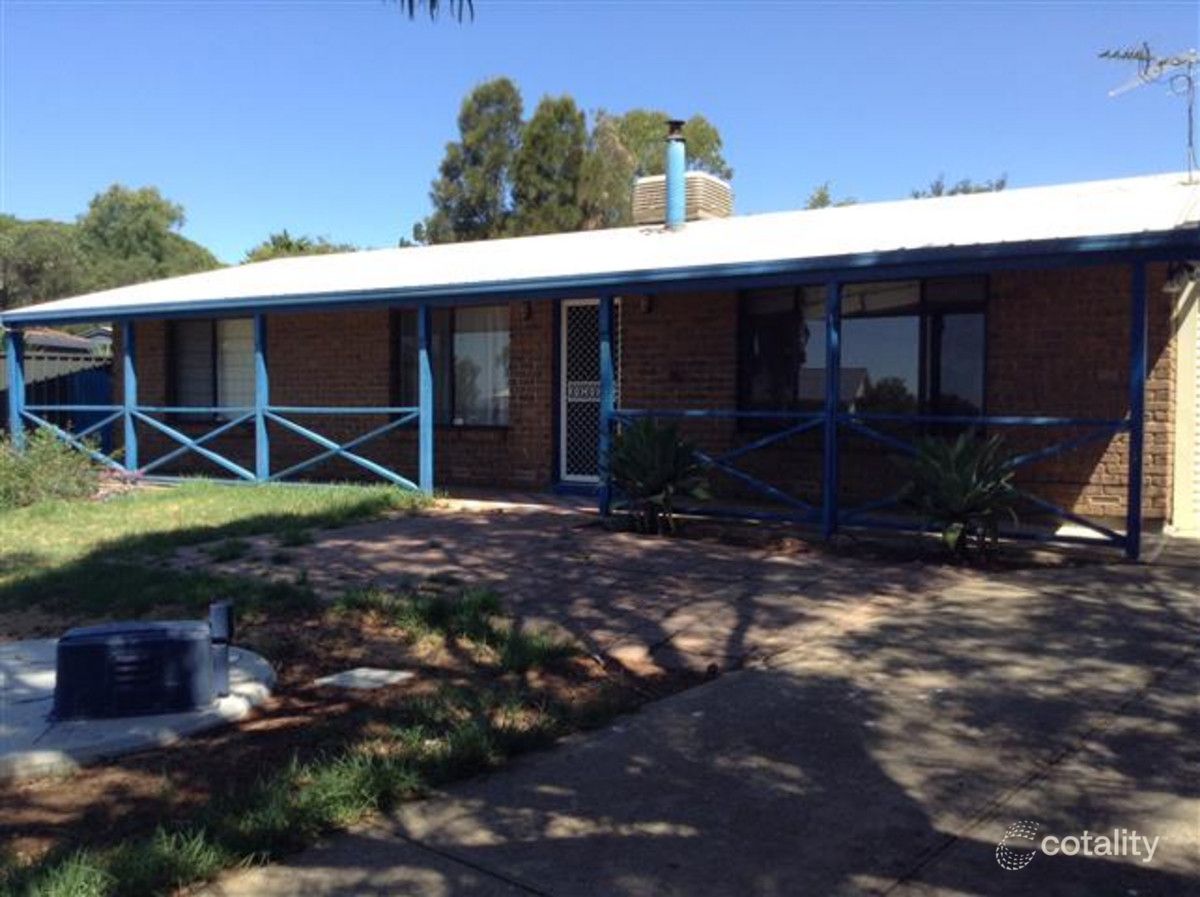 4 Armstrong St, Sellicks Beach, SA 5174