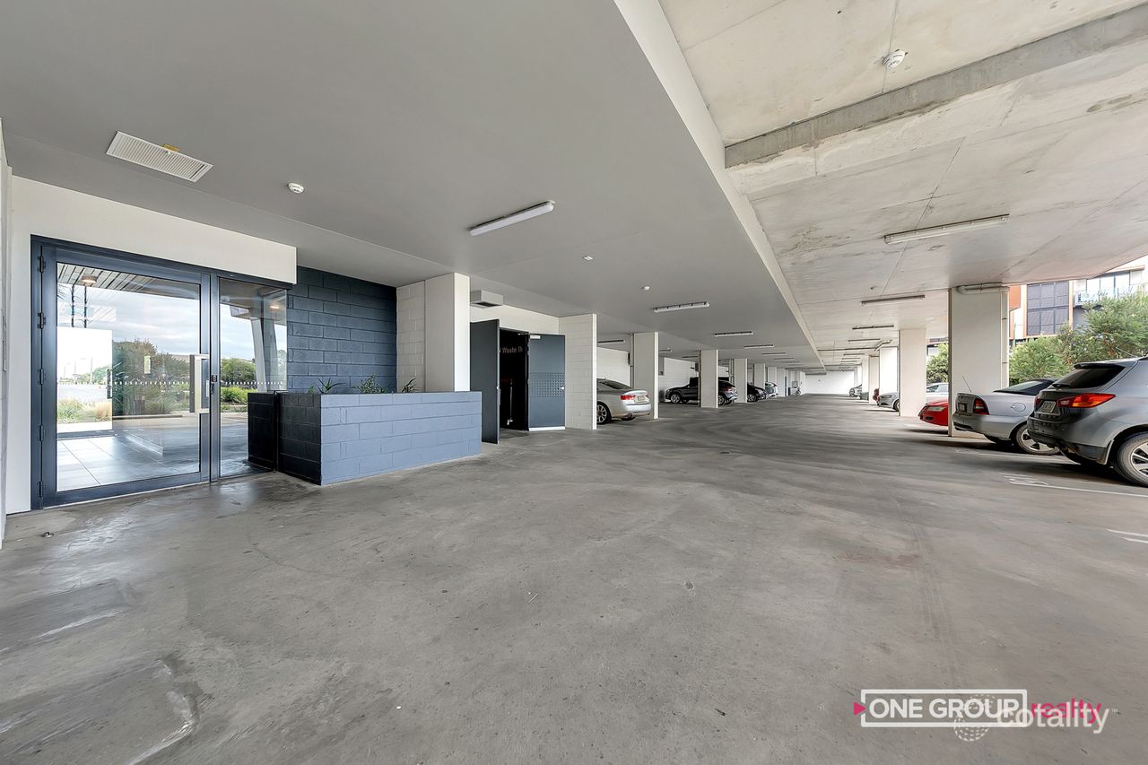 208/50 Catamaran Dr, Werribee South, VIC 3030