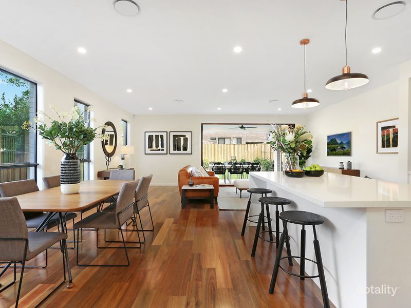 51 Clarina St, Chapel Hill, QLD 4069