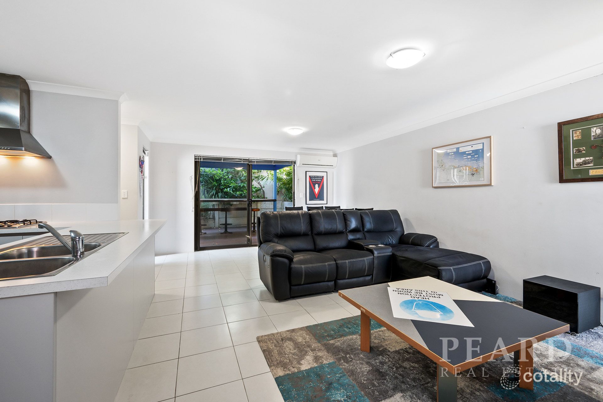 58c Pearl Pde, Scarborough, WA 6019