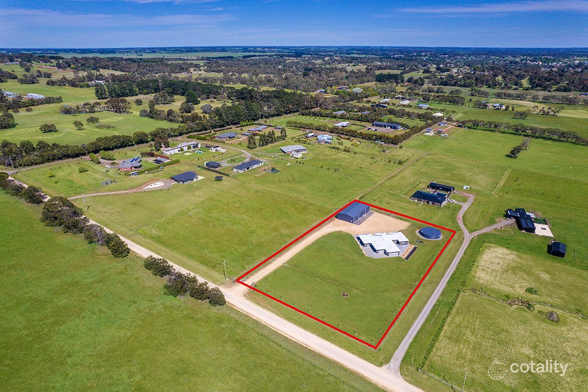 54 Kurtzes Rd, Hamilton, VIC 3300