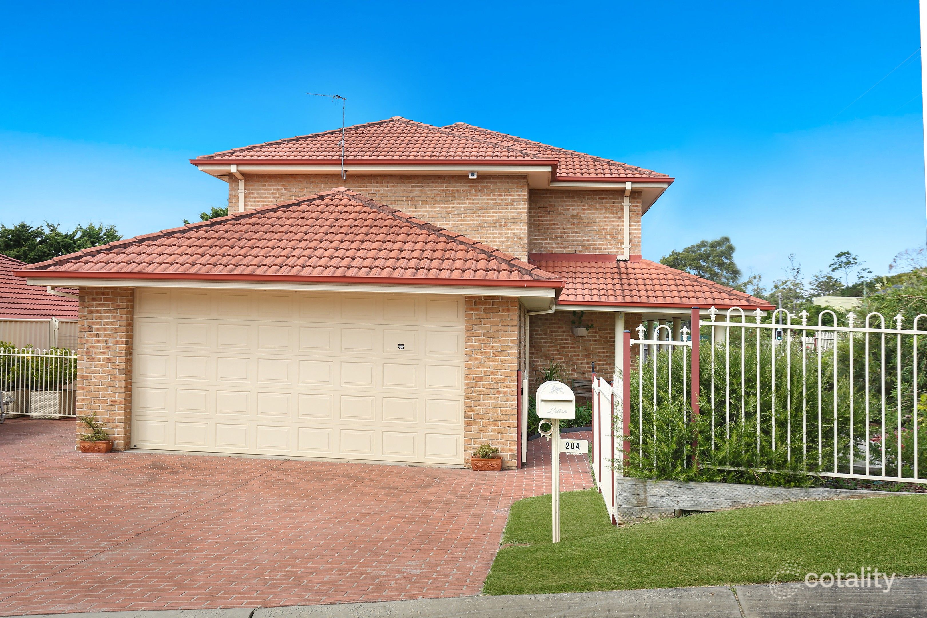 204 Kanahooka Rd, Kanahooka, NSW 2530