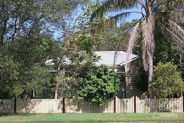 29 Sixth Ave, Bardon, QLD 4065