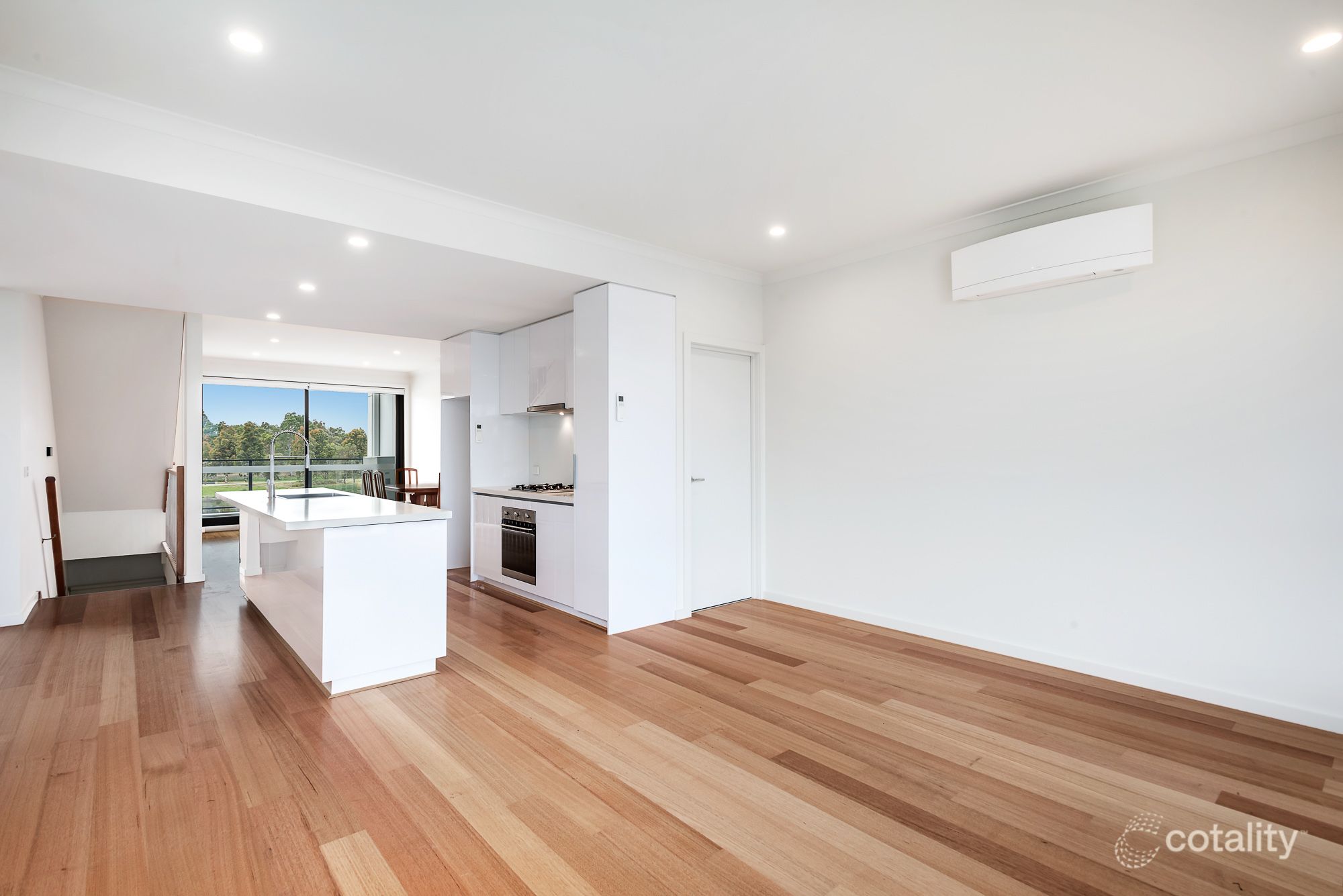 1/70 Hazel Glen Dr, Doreen, VIC 3754