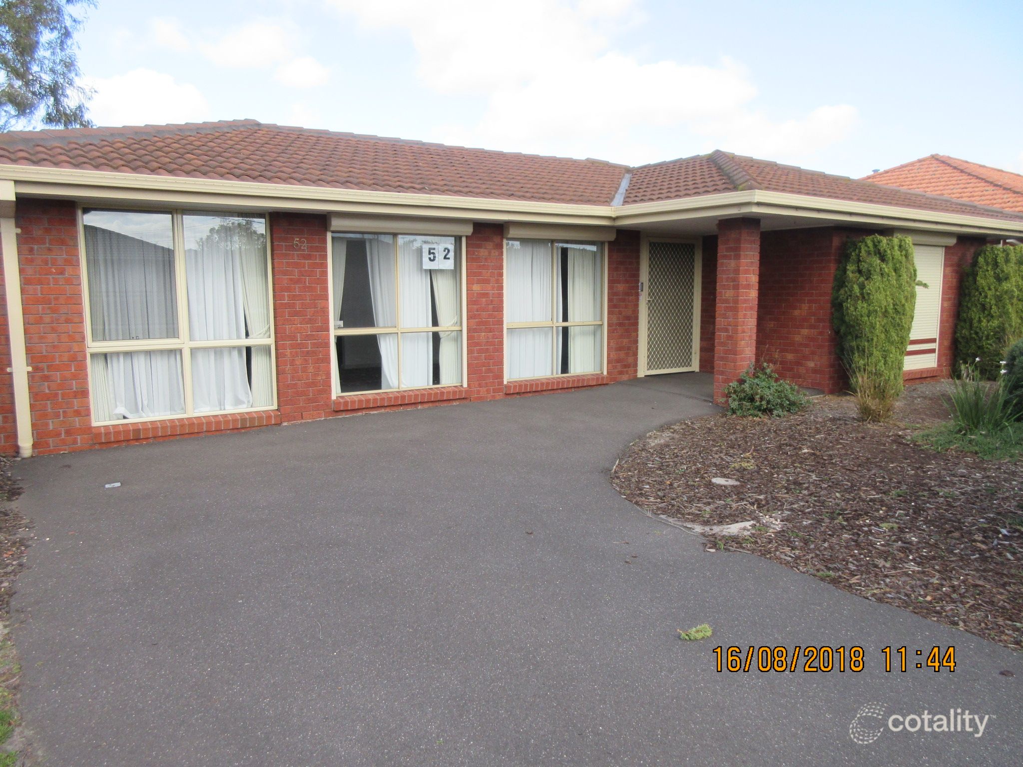 52 Meadowbank Dr, Sunshine North, VIC 3020
