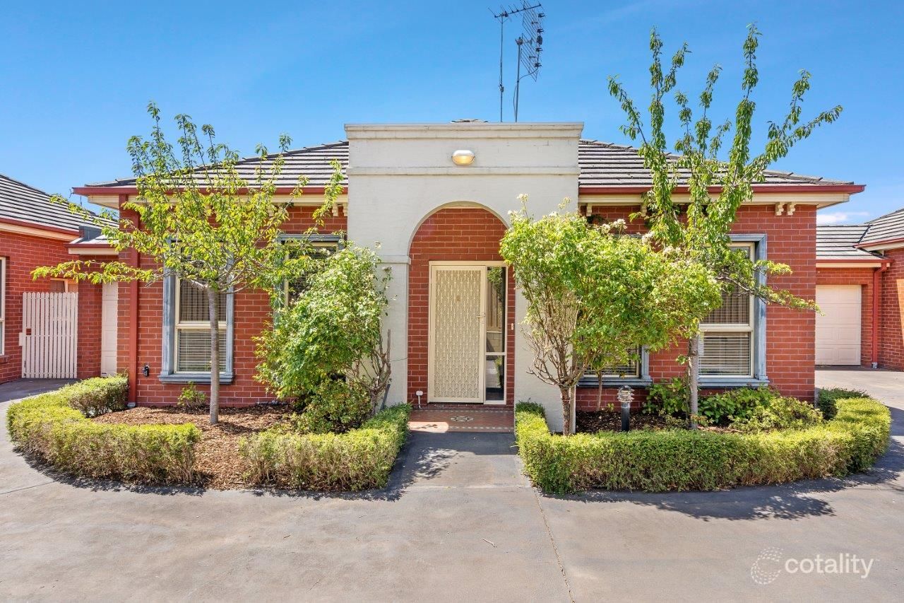 2/49 Brantome St, Gisborne, VIC 3437