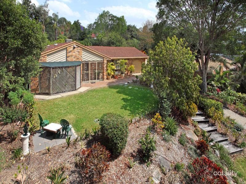 26 Wyndarra St, Kenmore, QLD 4069