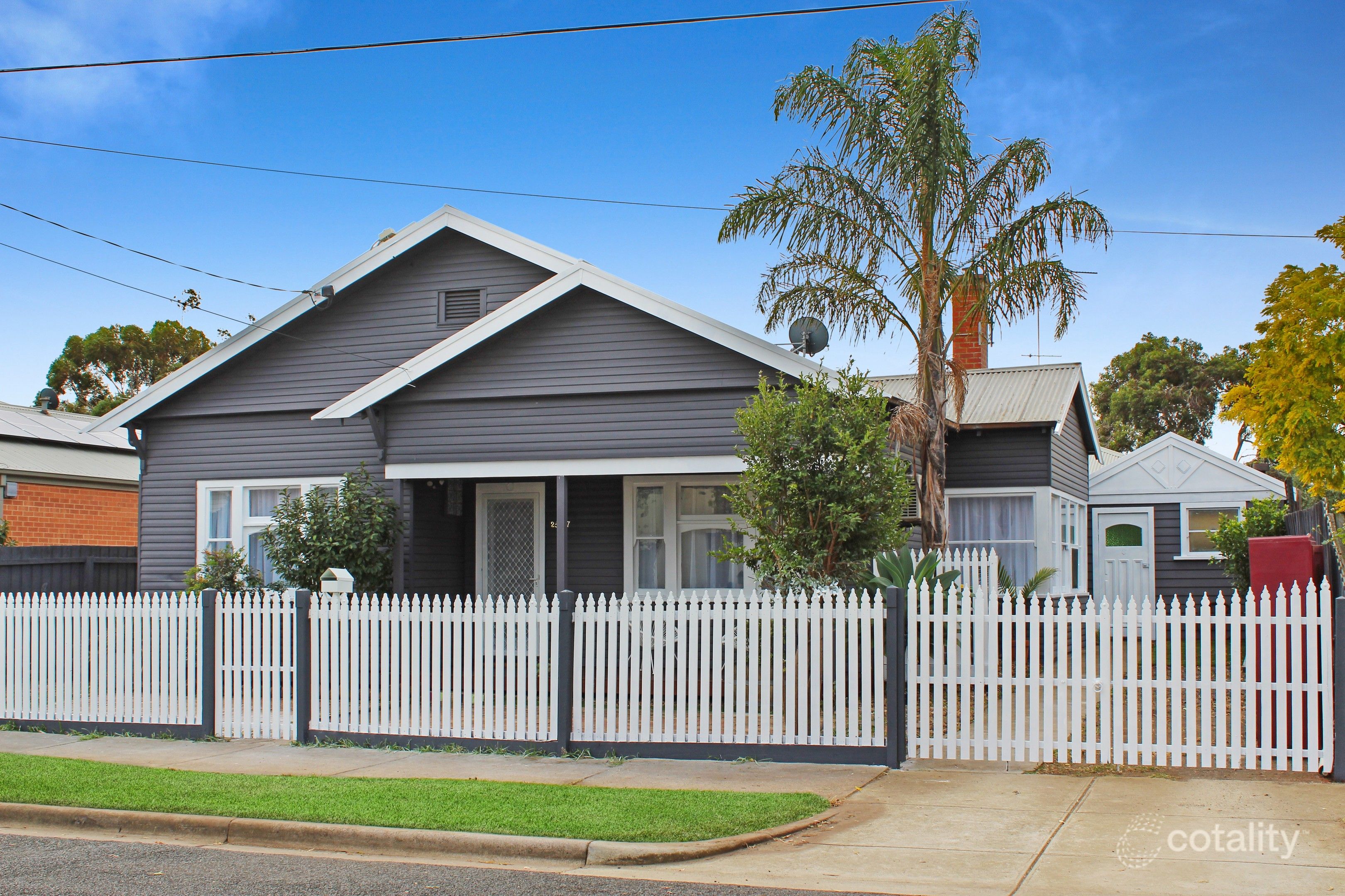 4/25-27 Myrtle Gr, North Shore, VIC 3214