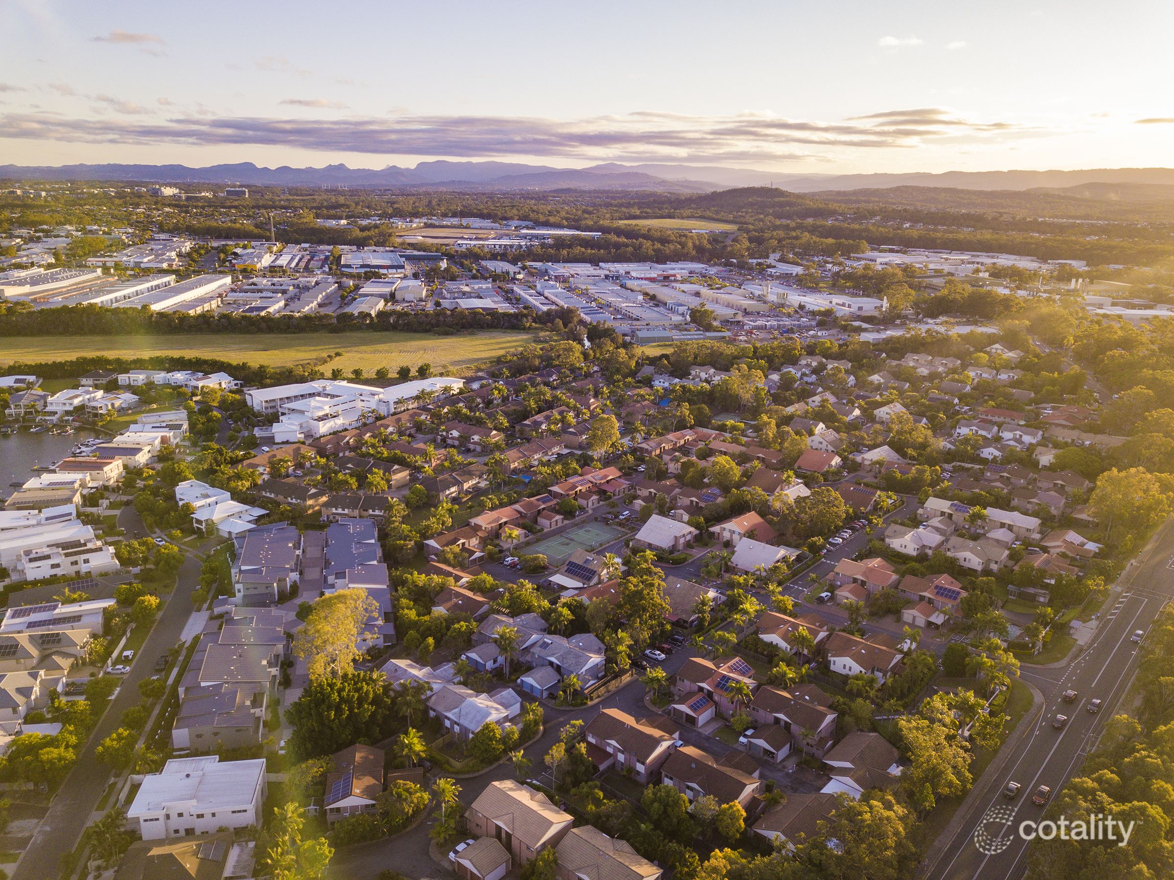 22/601 Pine Ridge Rd, Biggera Waters, QLD 4216
