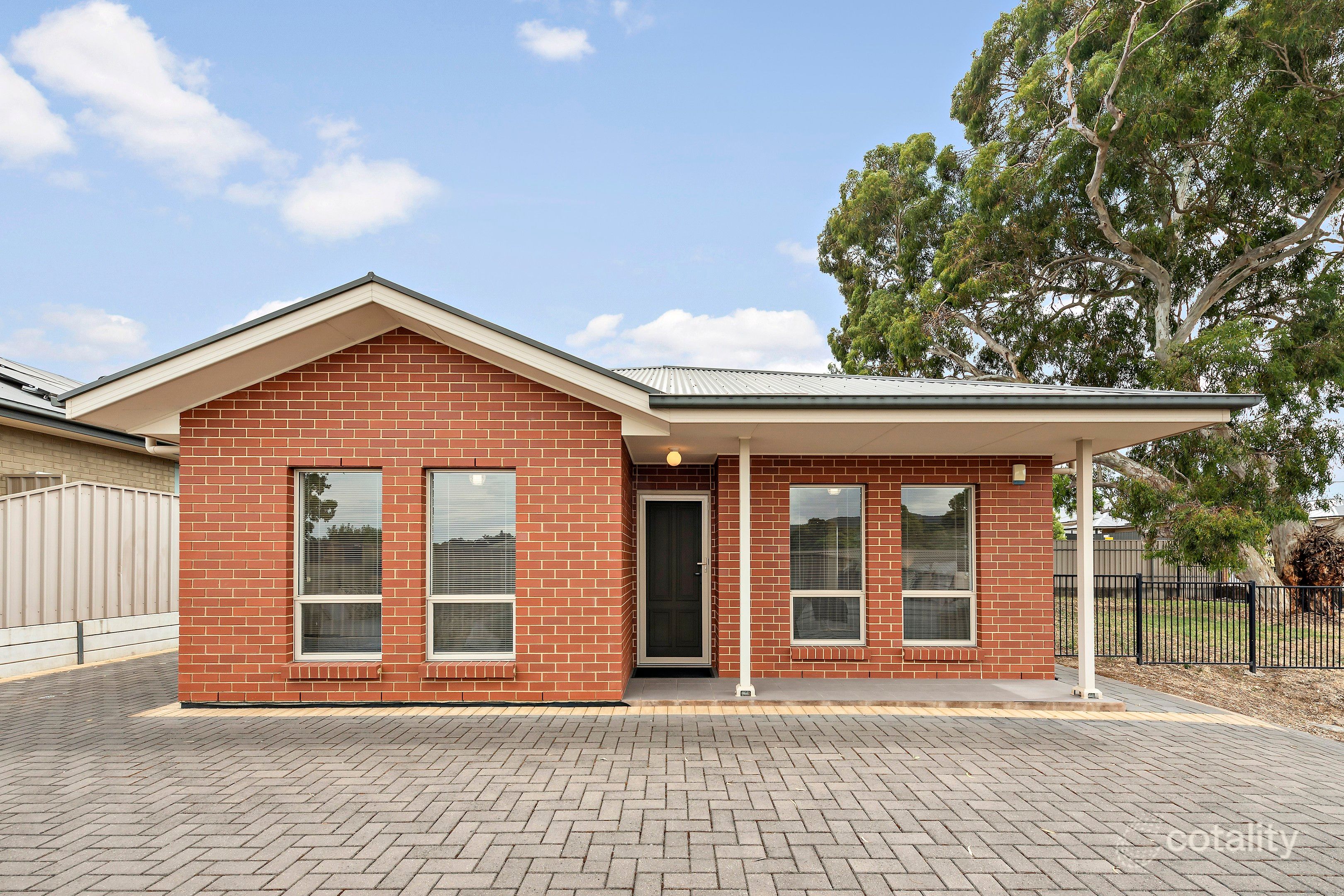 1/52 Valley Rd, Hope Valley, SA 5090