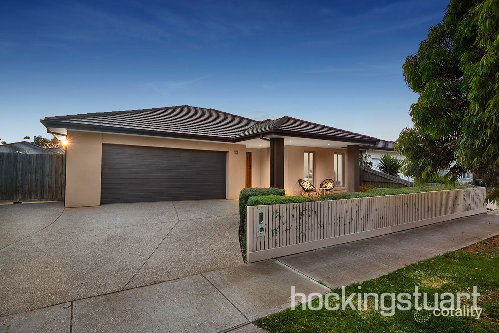 13 Creswick Ave, Eynesbury, VIC 3338