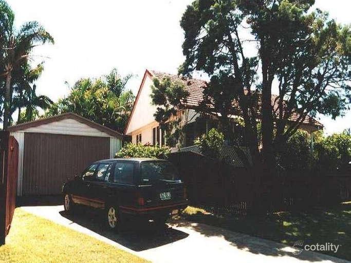4 Cathie St, Clontarf, QLD 4019