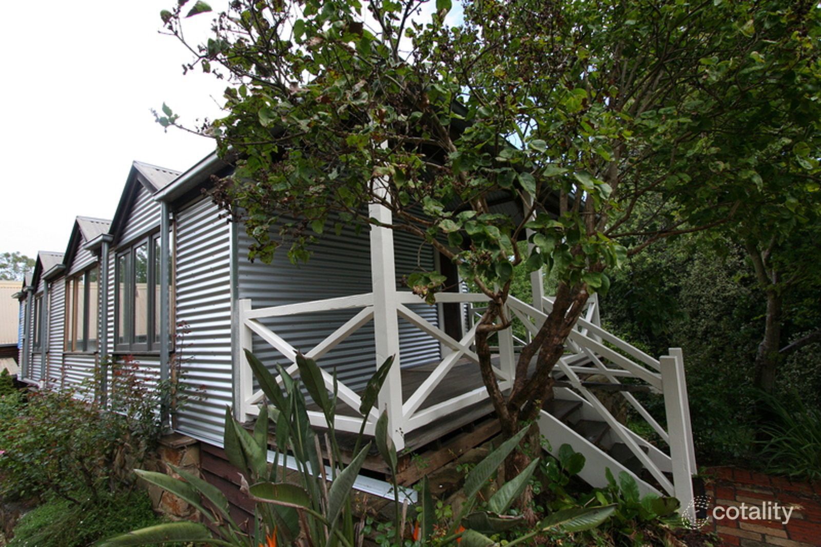 9 Governors Dr, Mount Macedon, VIC 3441