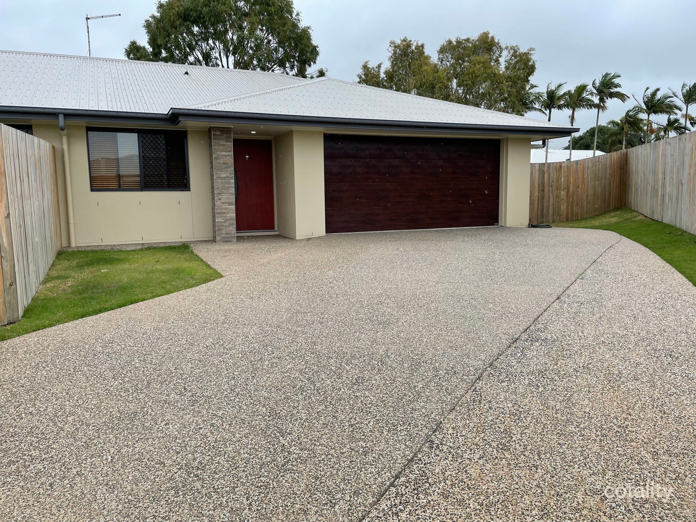 19 Eurong Ct, Rural View, QLD 4740
