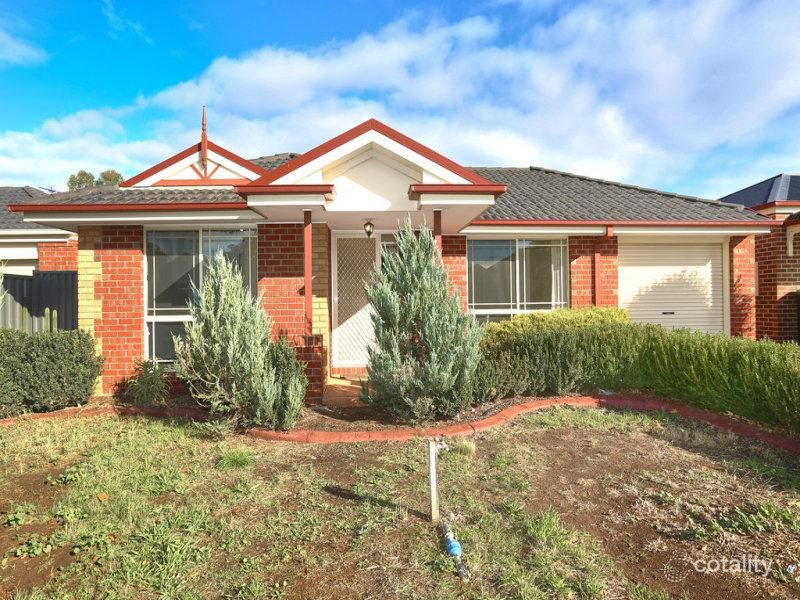 17 Klippel Way, Caroline Springs, VIC 3023