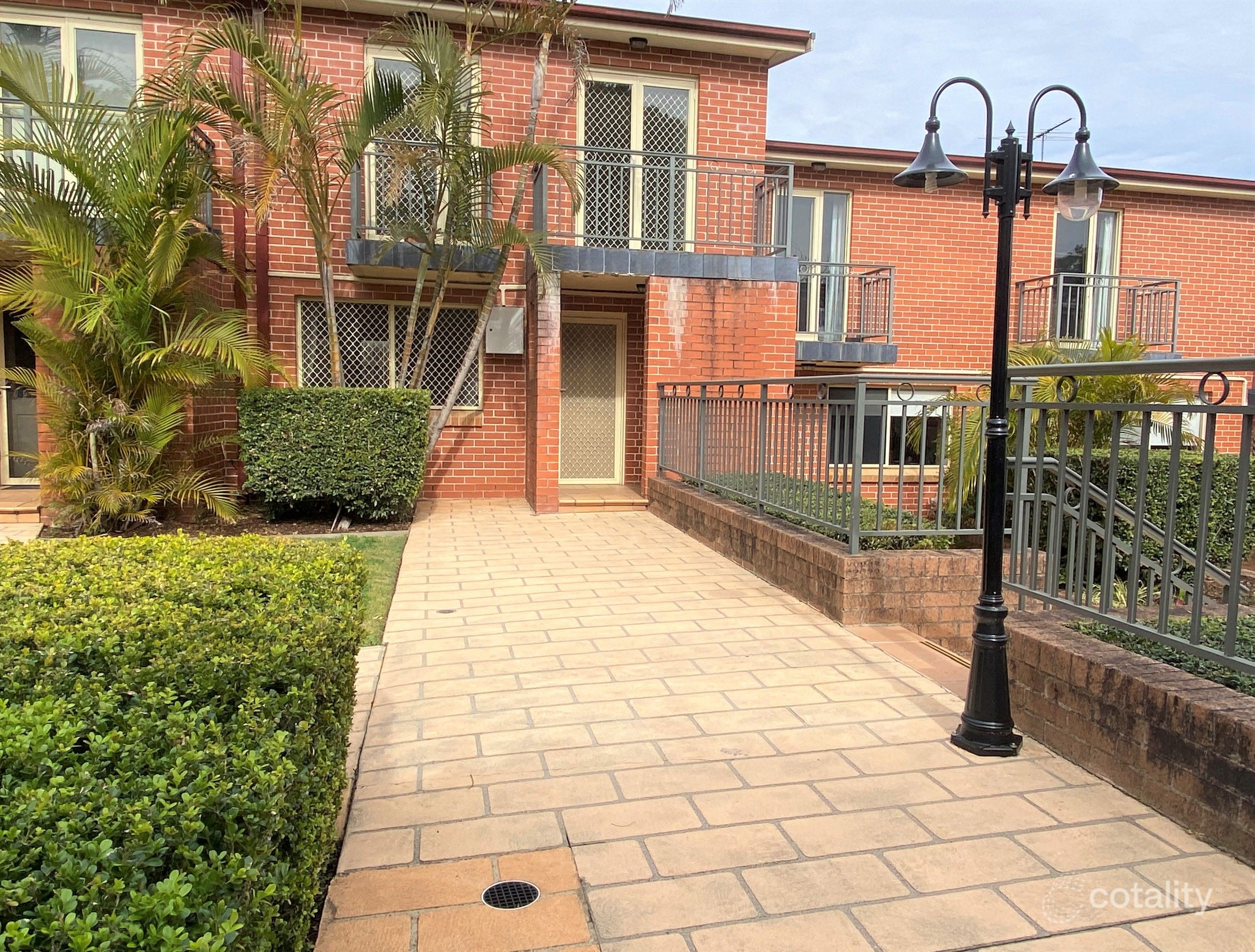 15/33-41 Hanks St, Ashfield, NSW 2131