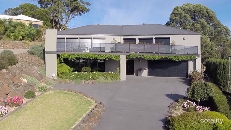 17 Kawana Ct, Camperdown, VIC 3260