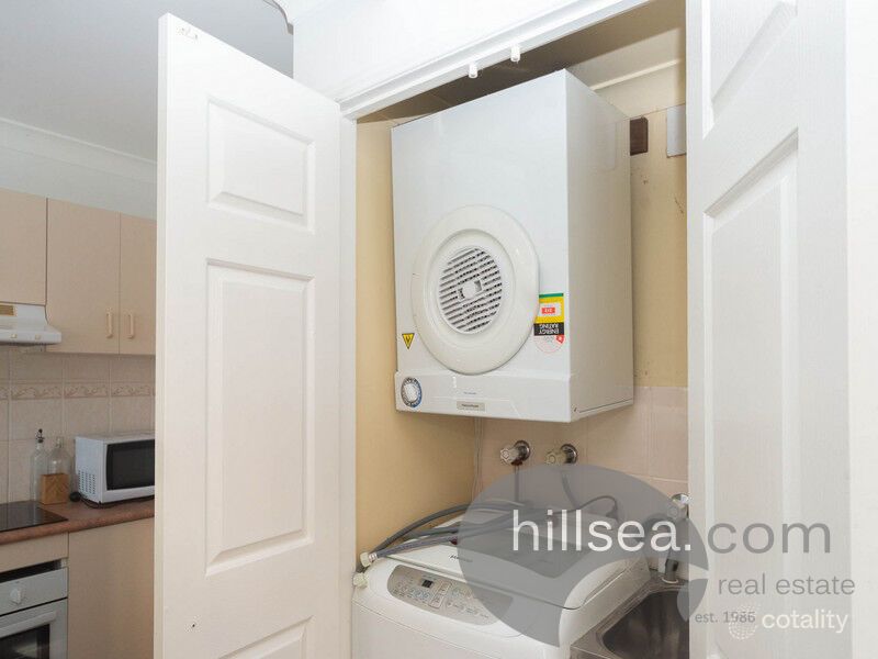 14/143 Frank St, Labrador, QLD 4215