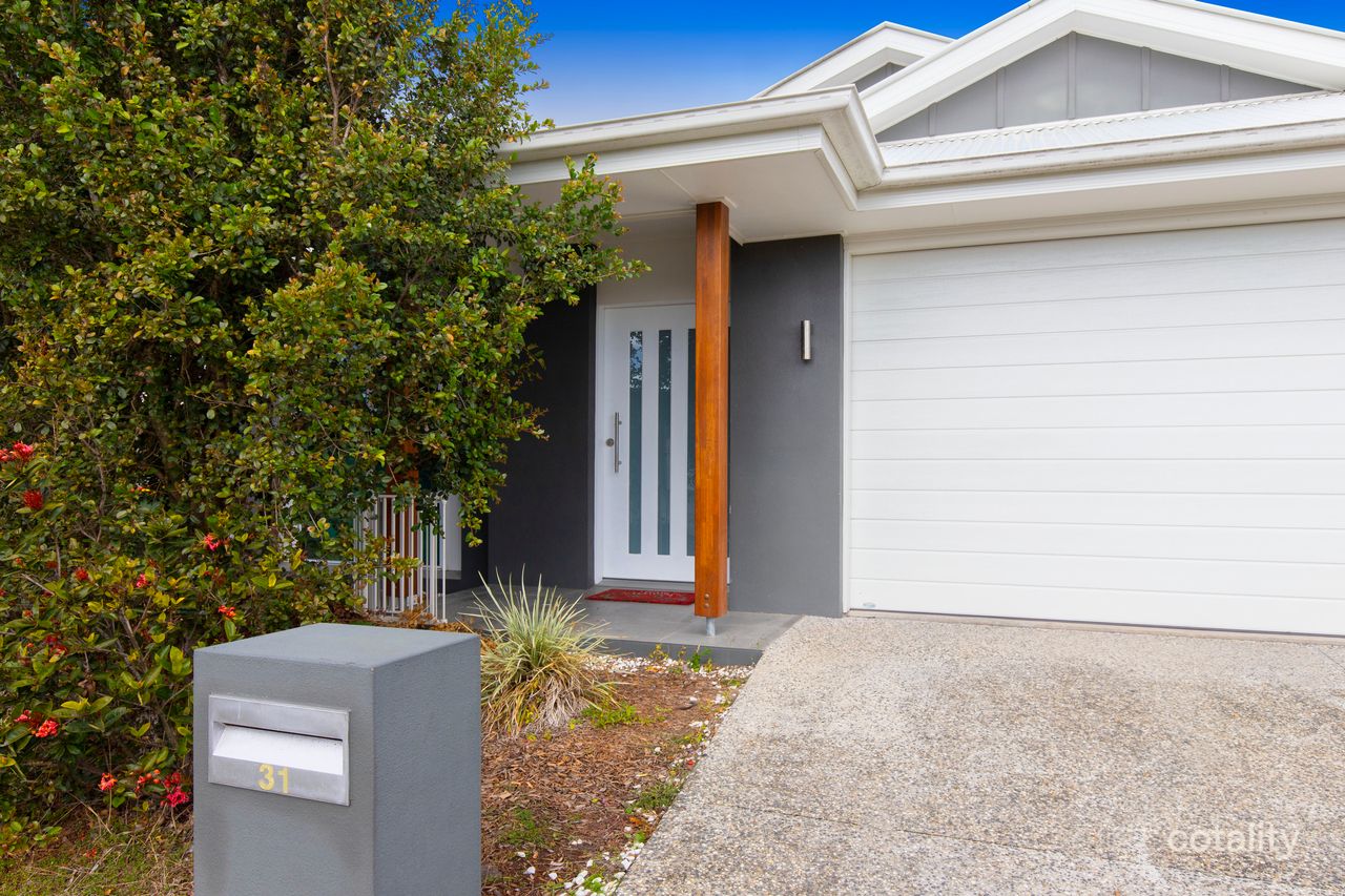31 Locke Cres, Baringa, QLD 4551