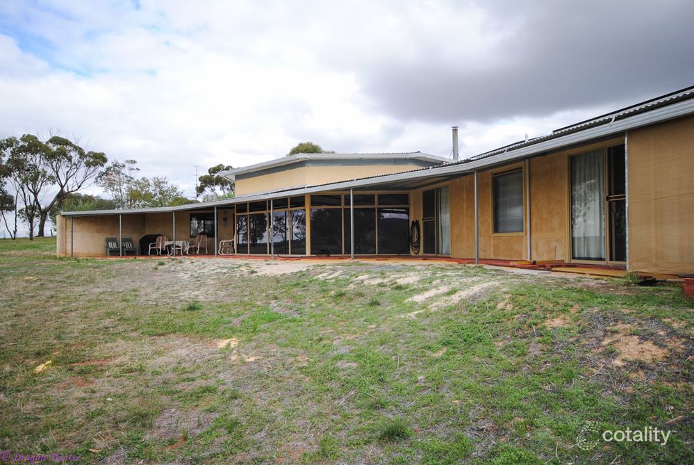 122 Attfield Rd, York, WA 6302