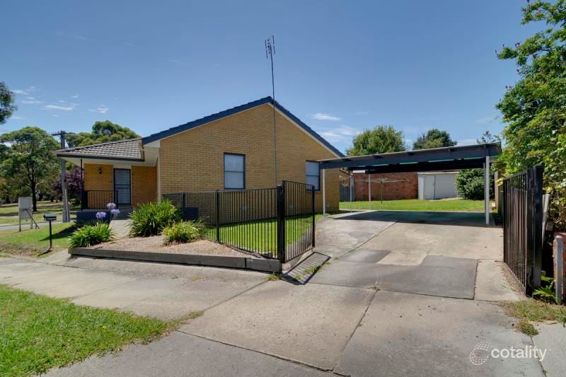 30 Coleman Pde, Churchill, VIC 3842