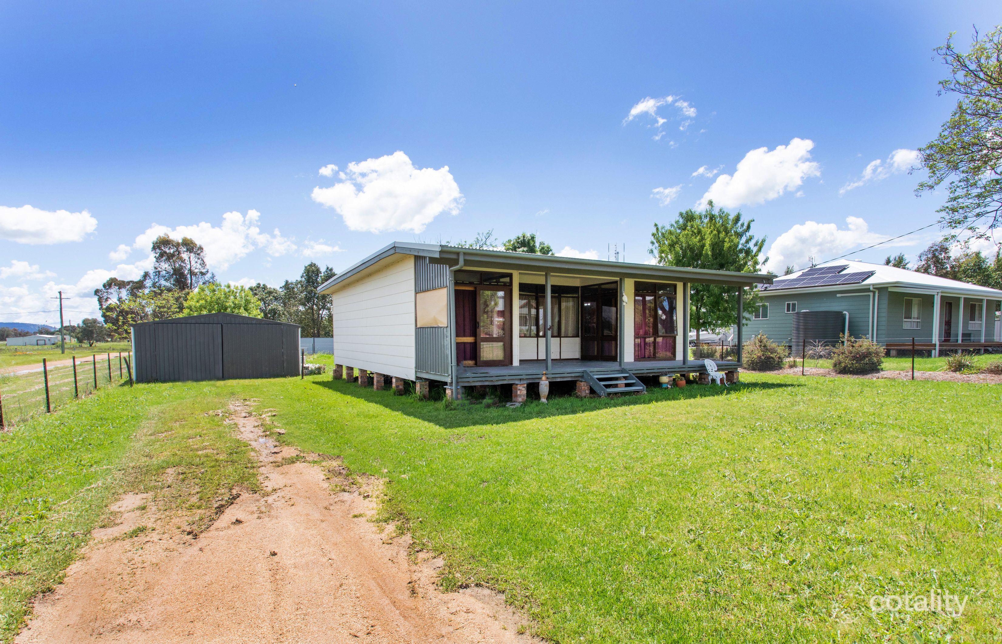 12 Broad St, Koorawatha, NSW 2807
