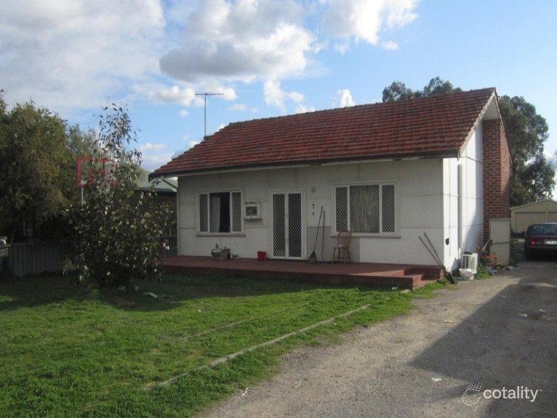 7 Beaconsfield Ave, Midvale, WA 6056