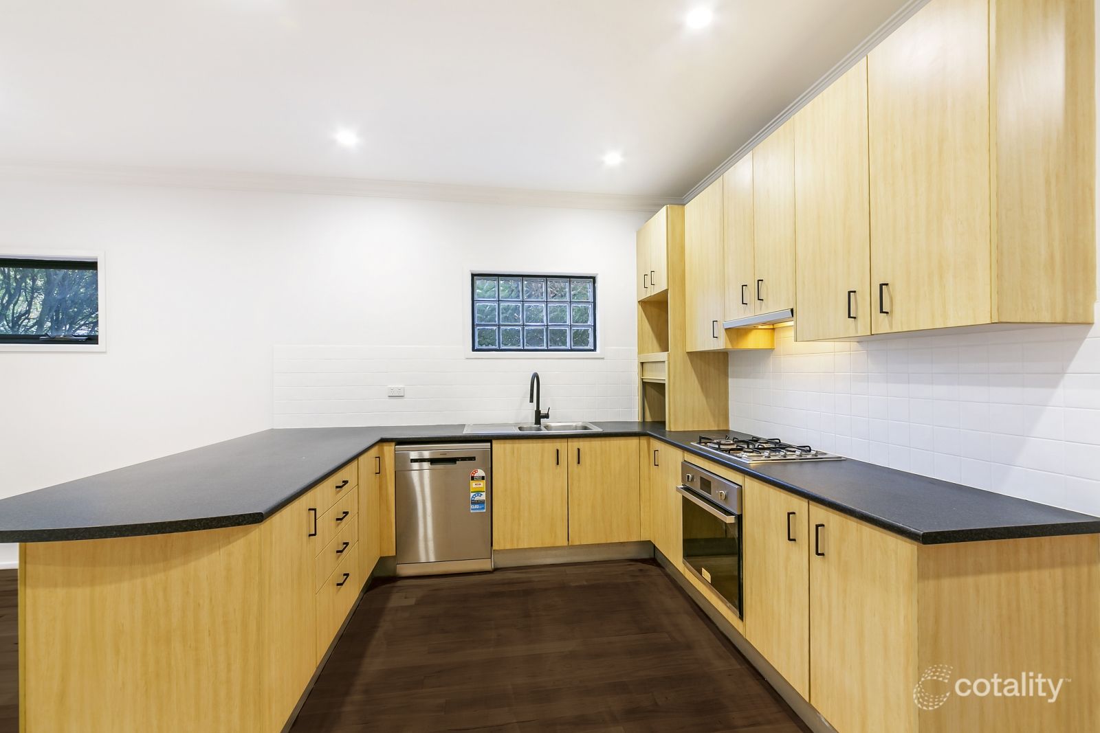 92-92a Little Bay Rd, Chifley, NSW 2036