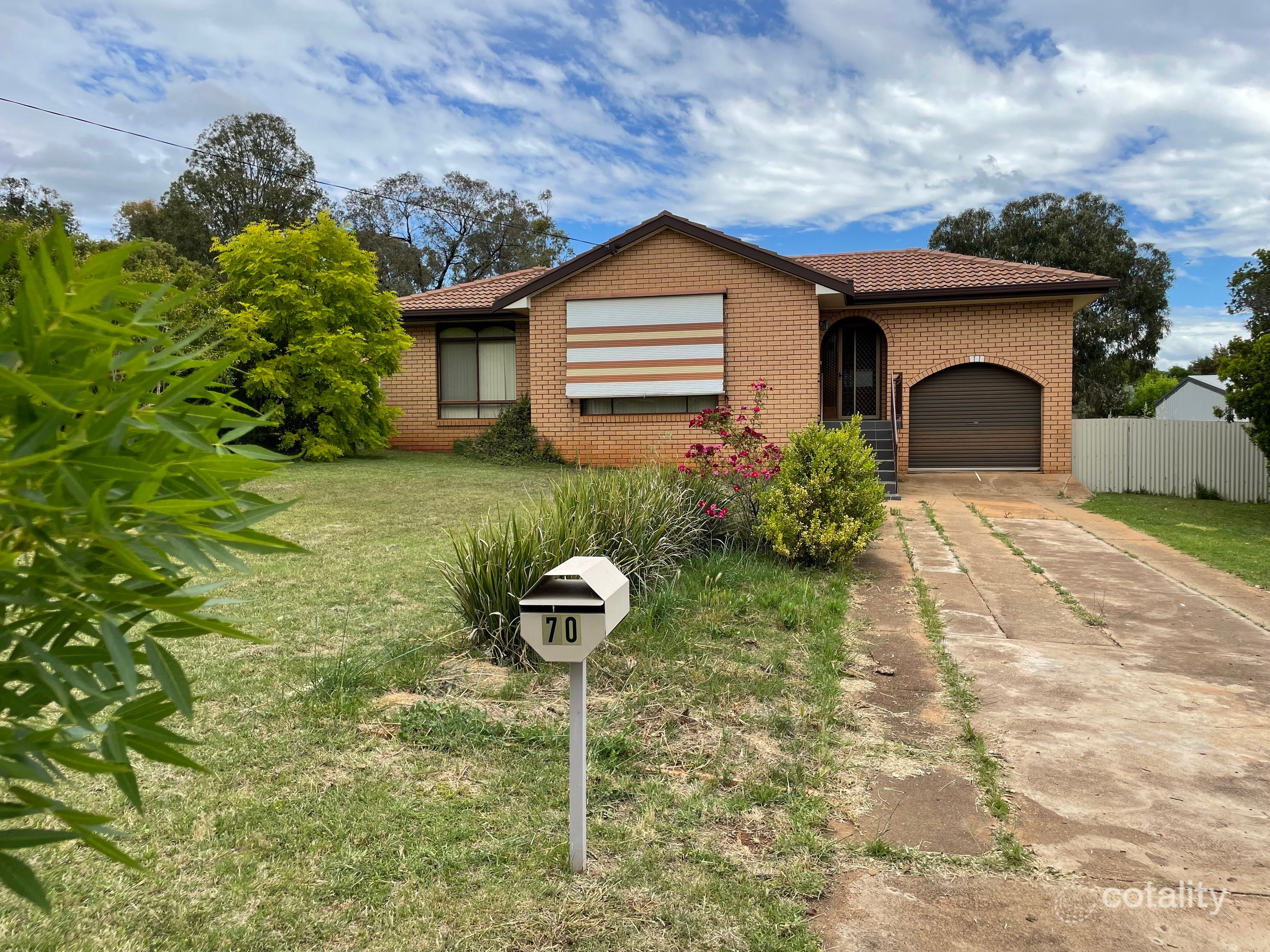 70 Tucklan St, Dunedoo, NSW 2844