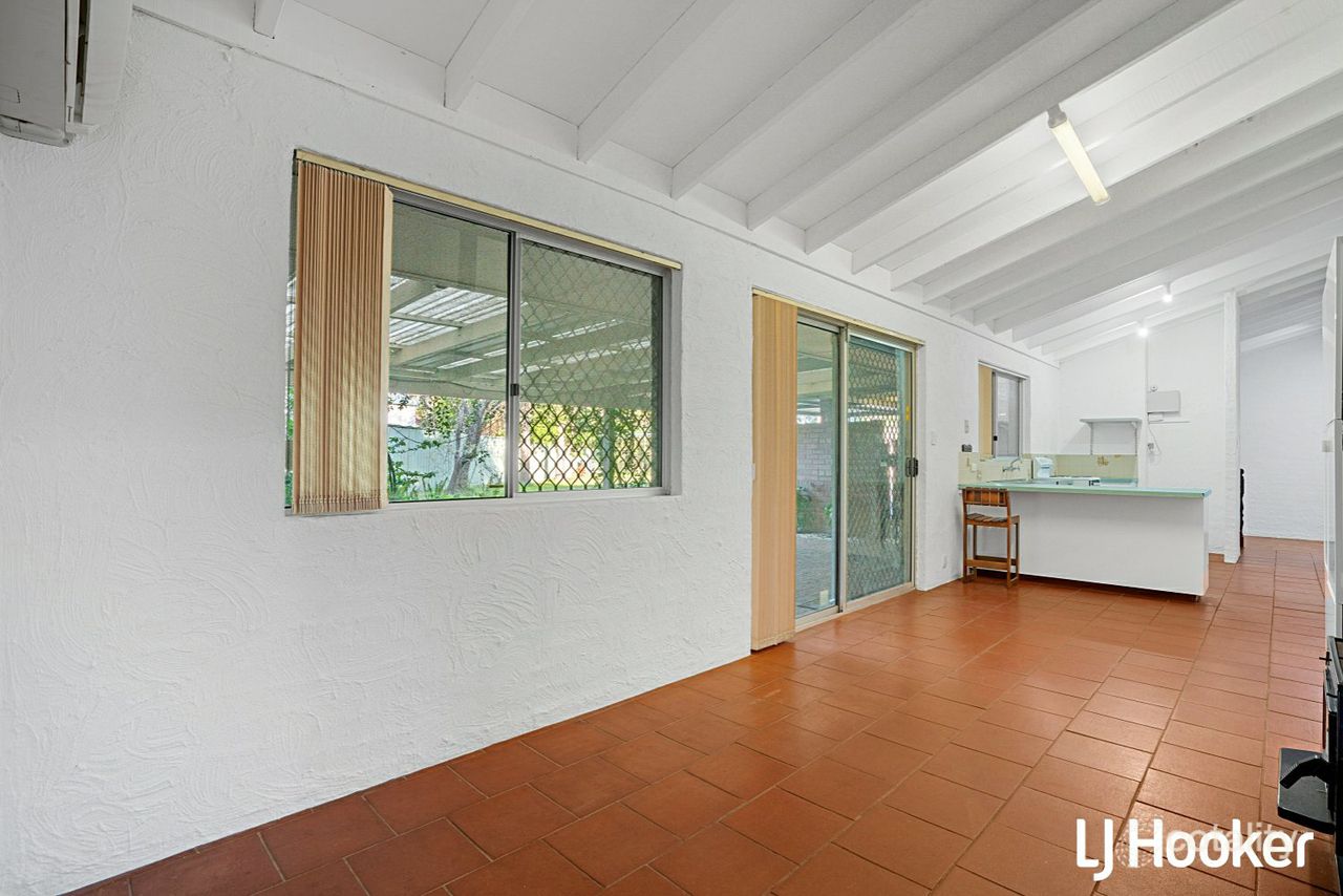 42 Collins Rd, Willetton, WA 6155