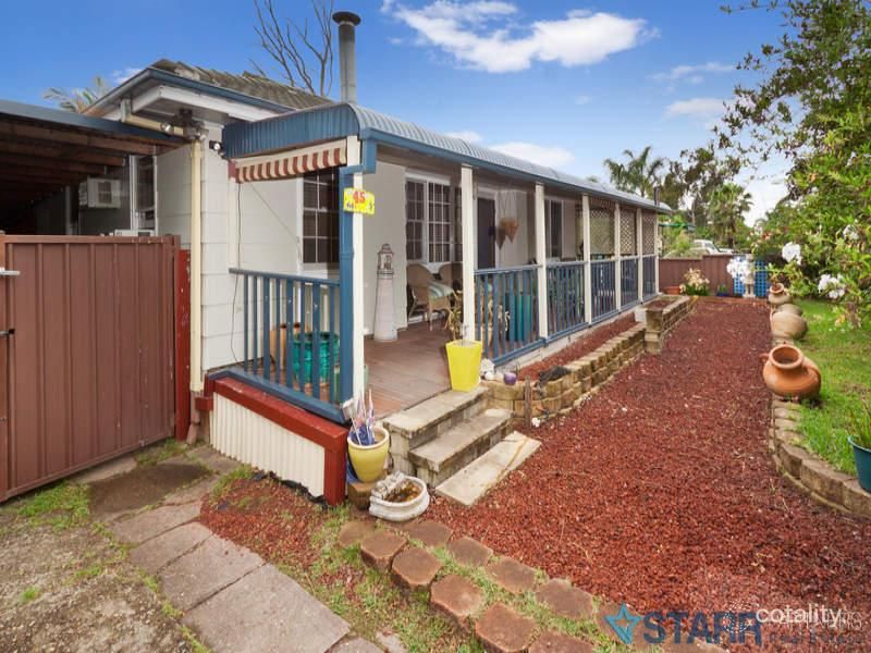 45 Mariana Cres, Lethbridge Park, NSW 2770