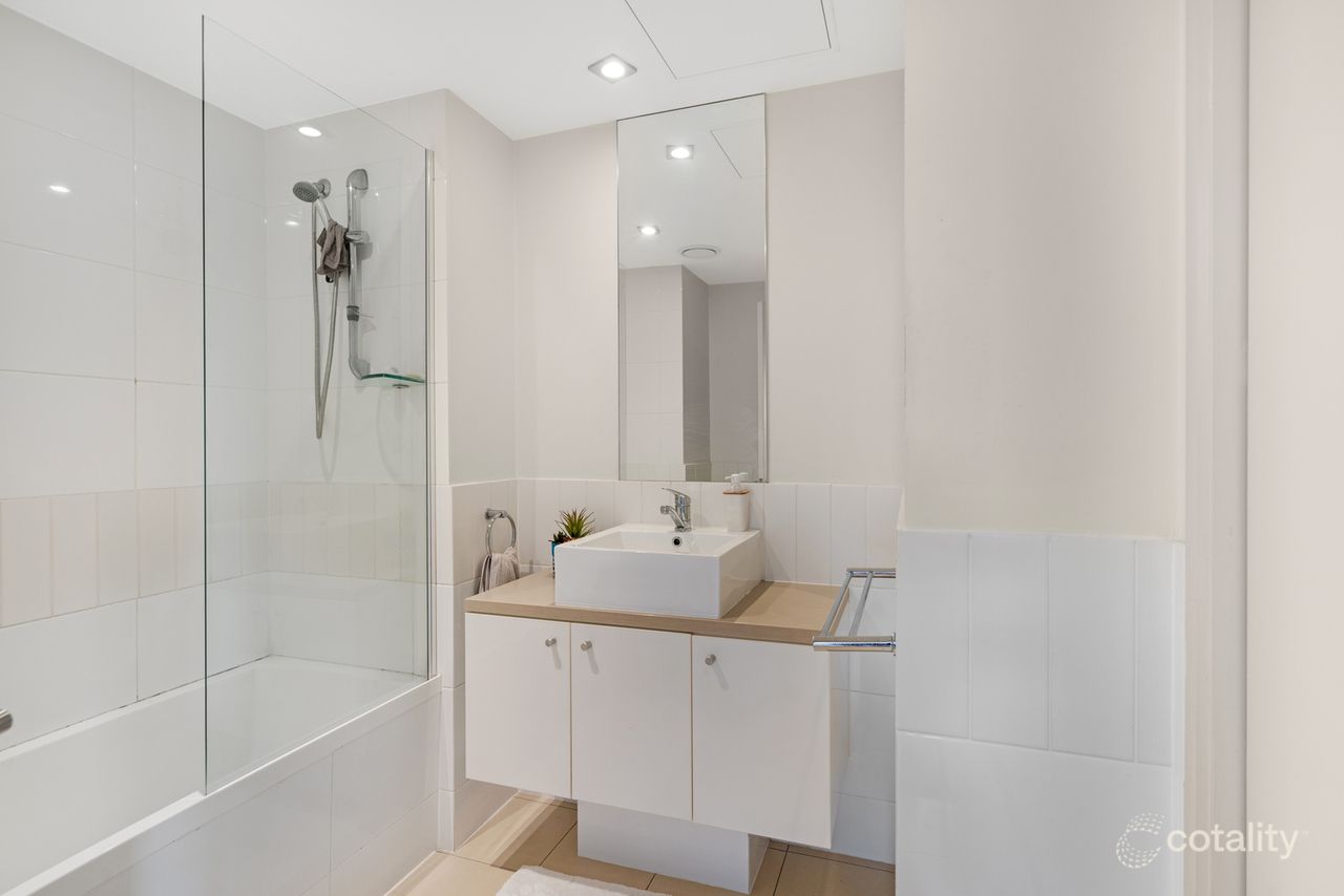 135/133 Laver Dr, Robina, QLD 4226