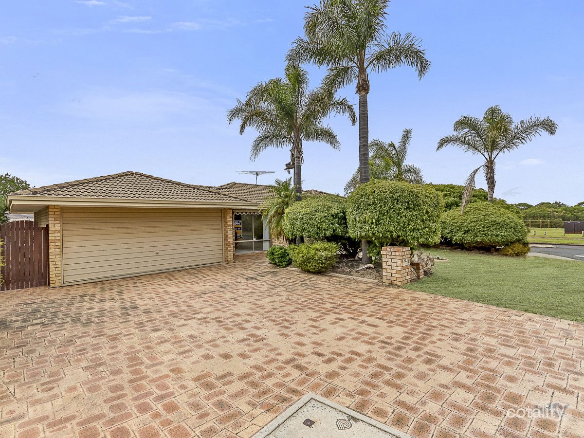 2 Congressional Cres, Connolly, WA 6027