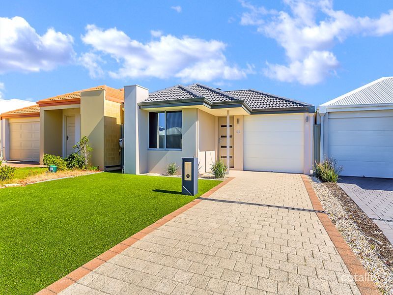 68 Carbeen View, Piara Waters, WA 6112