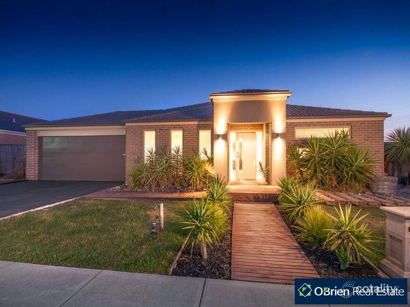 3 Desert Rose Ct, Cranbourne, VIC 3977