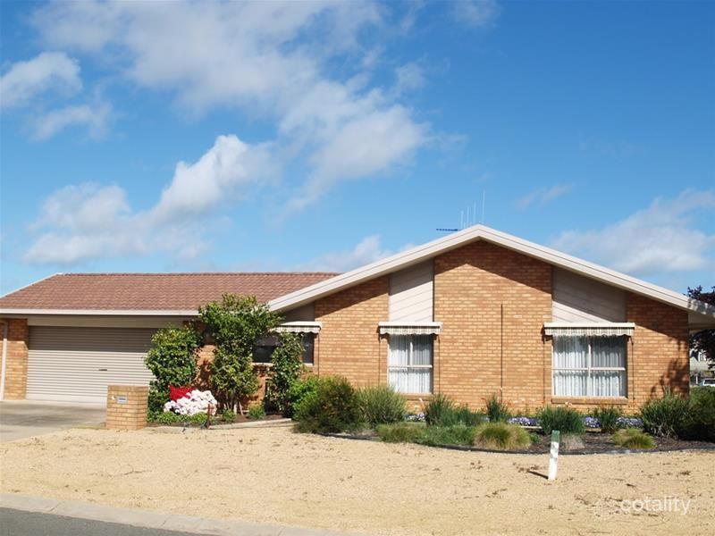 1 Maple Cres, Numurkah, VIC 3636