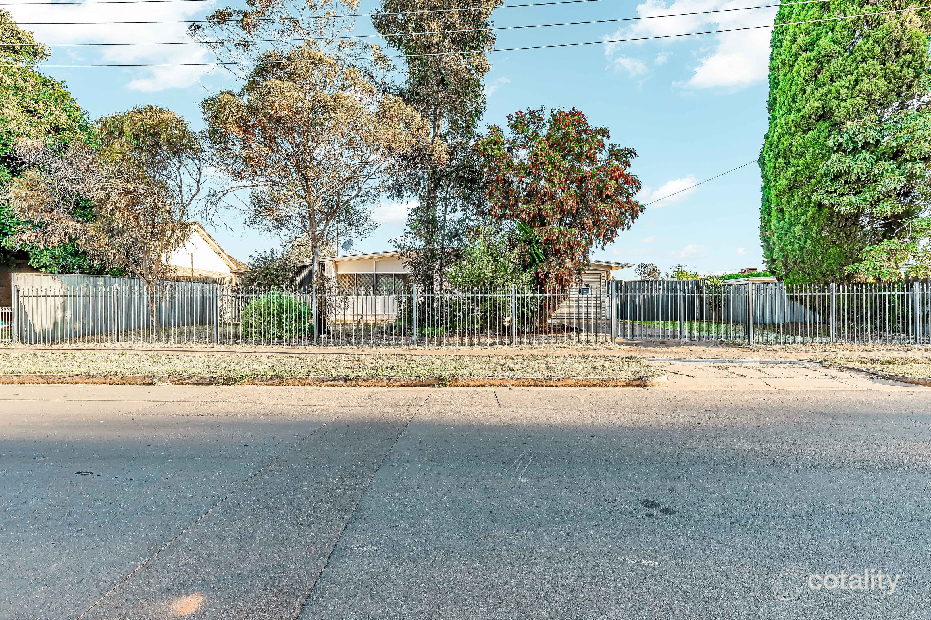 31 Buchanan Rd, Smithfield Plains, SA 5114