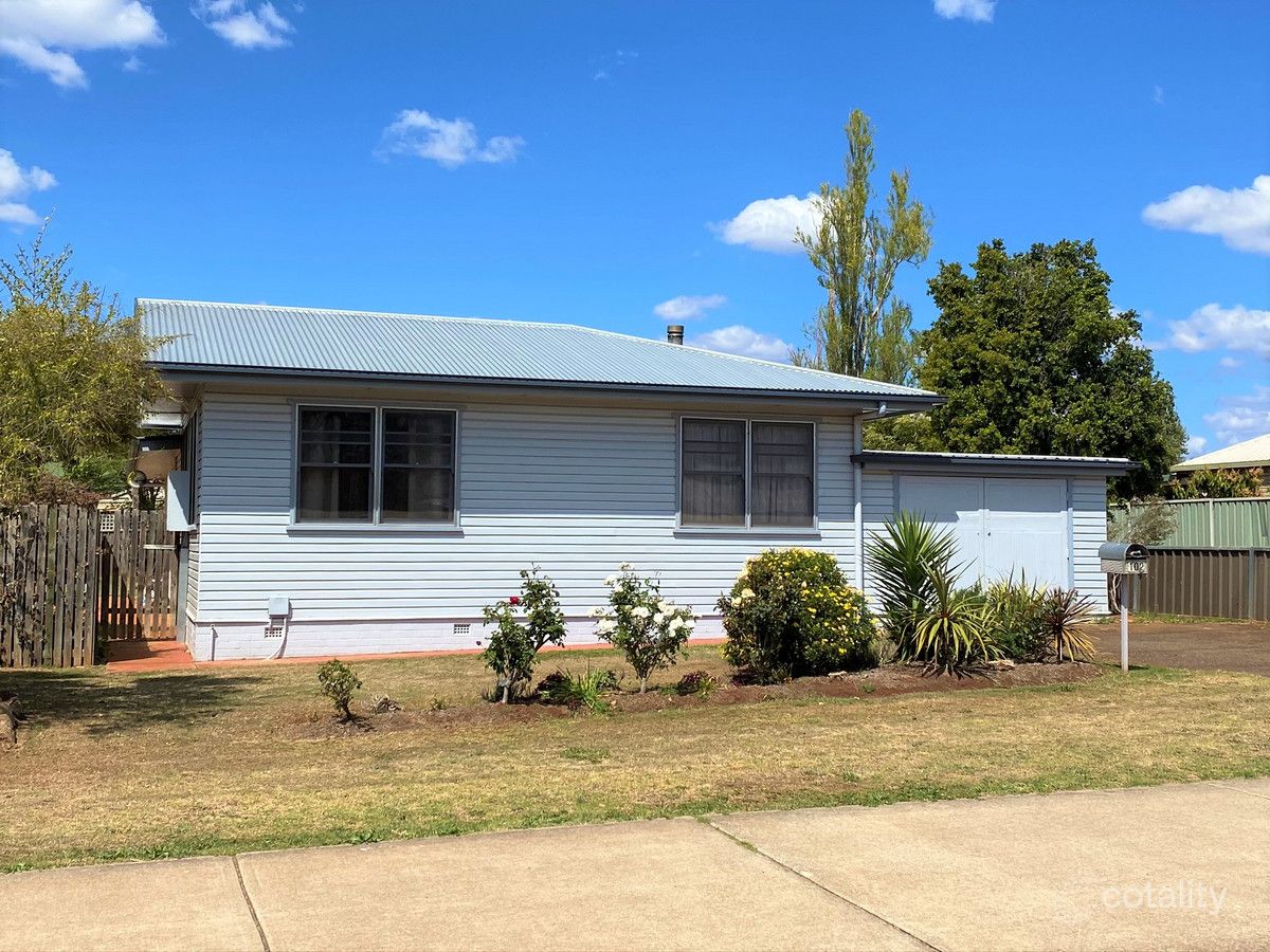 102 Kearney St, Kearneys Spring, QLD 4350