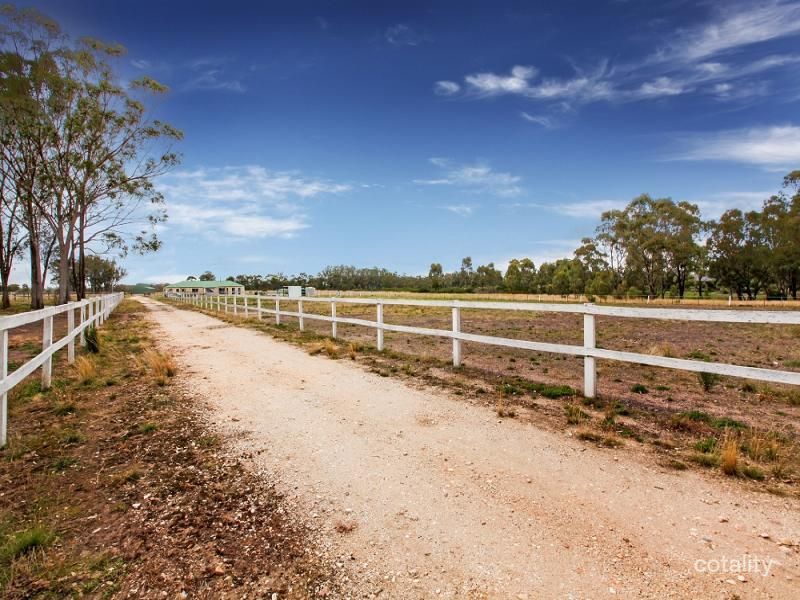 444 Long Forest Rd, Long Forest, VIC 3340