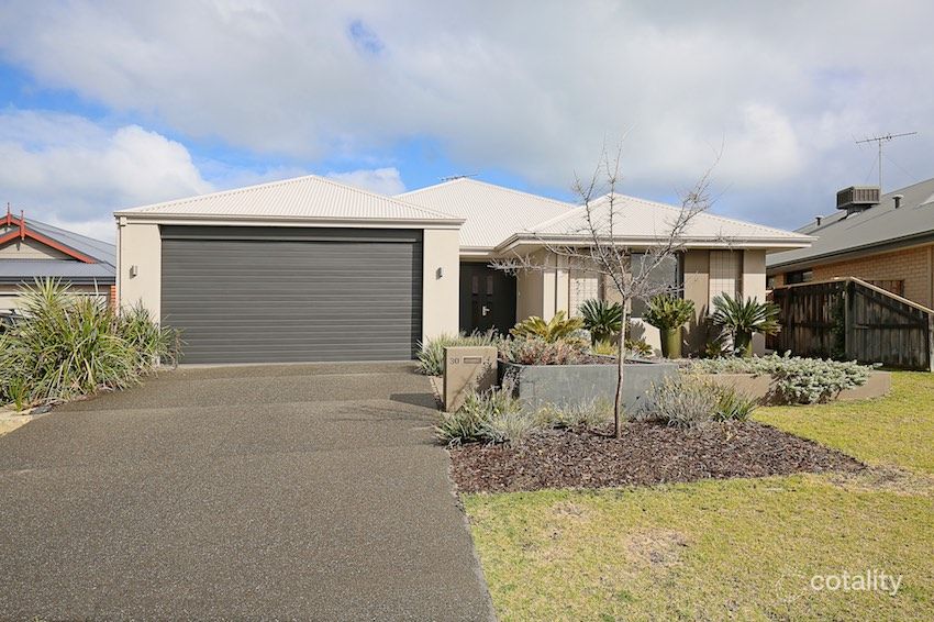 30 Marsdenia Rd, Halls Head, WA 6210