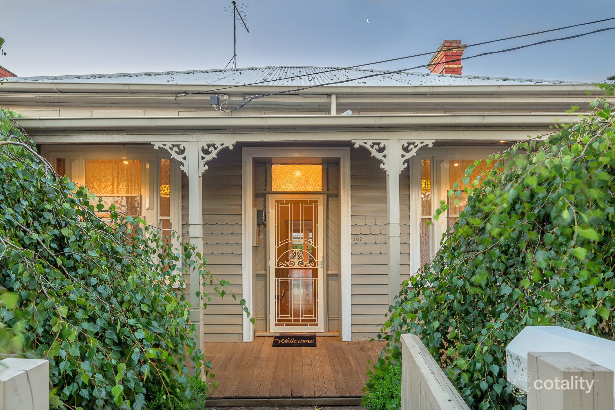 307 Peel St N, Black Hill, VIC 3350