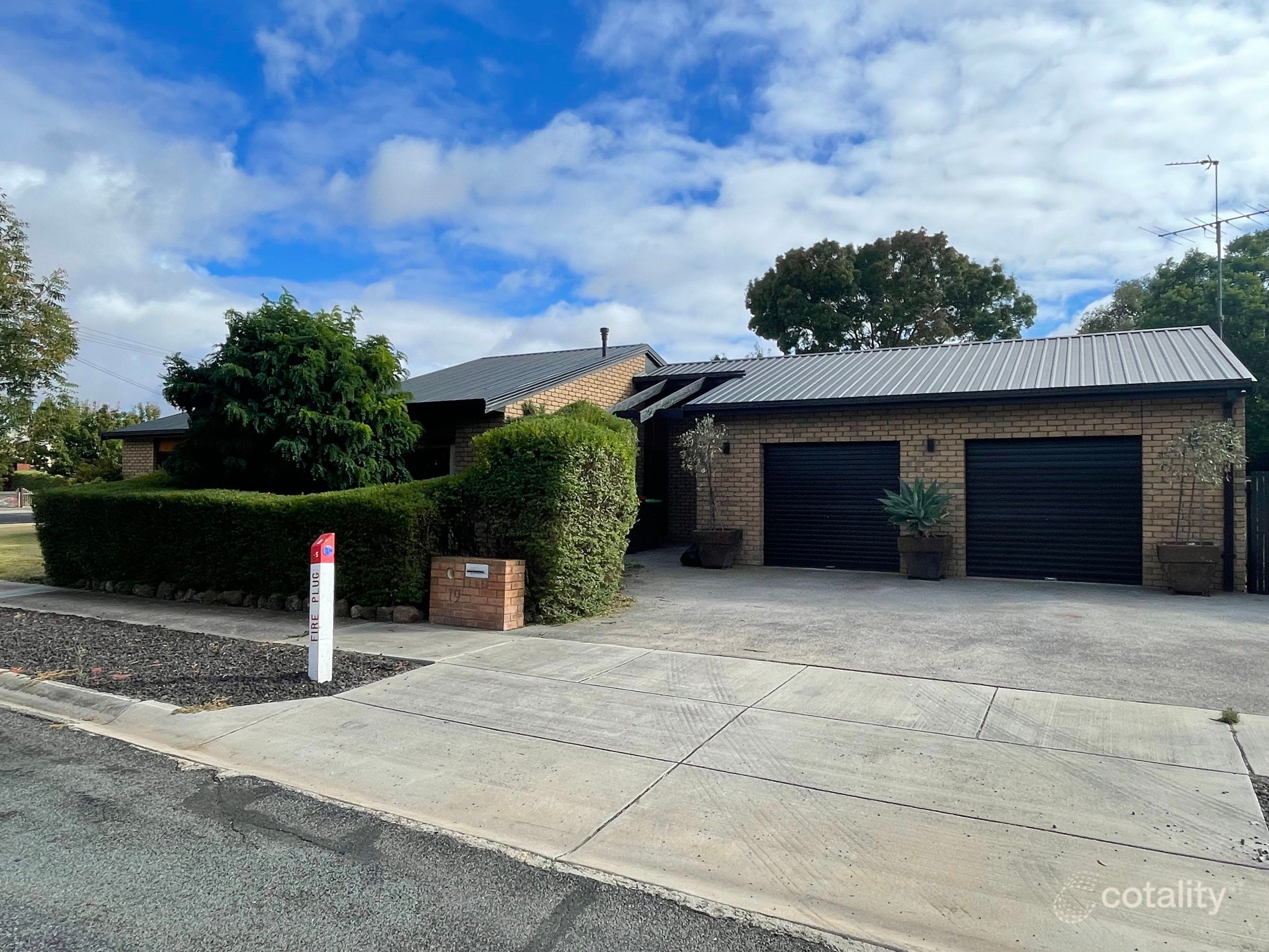 19 Mintern Cres, Horsham, VIC 3400
