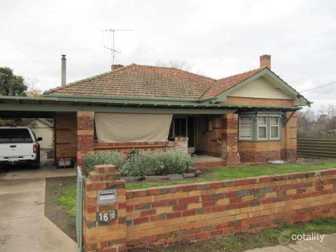 16 Queens Ave, St Arnaud, VIC 3478