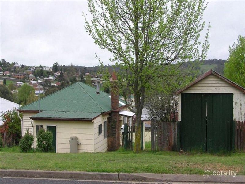 55e Croudace St, Walcha, NSW 2354